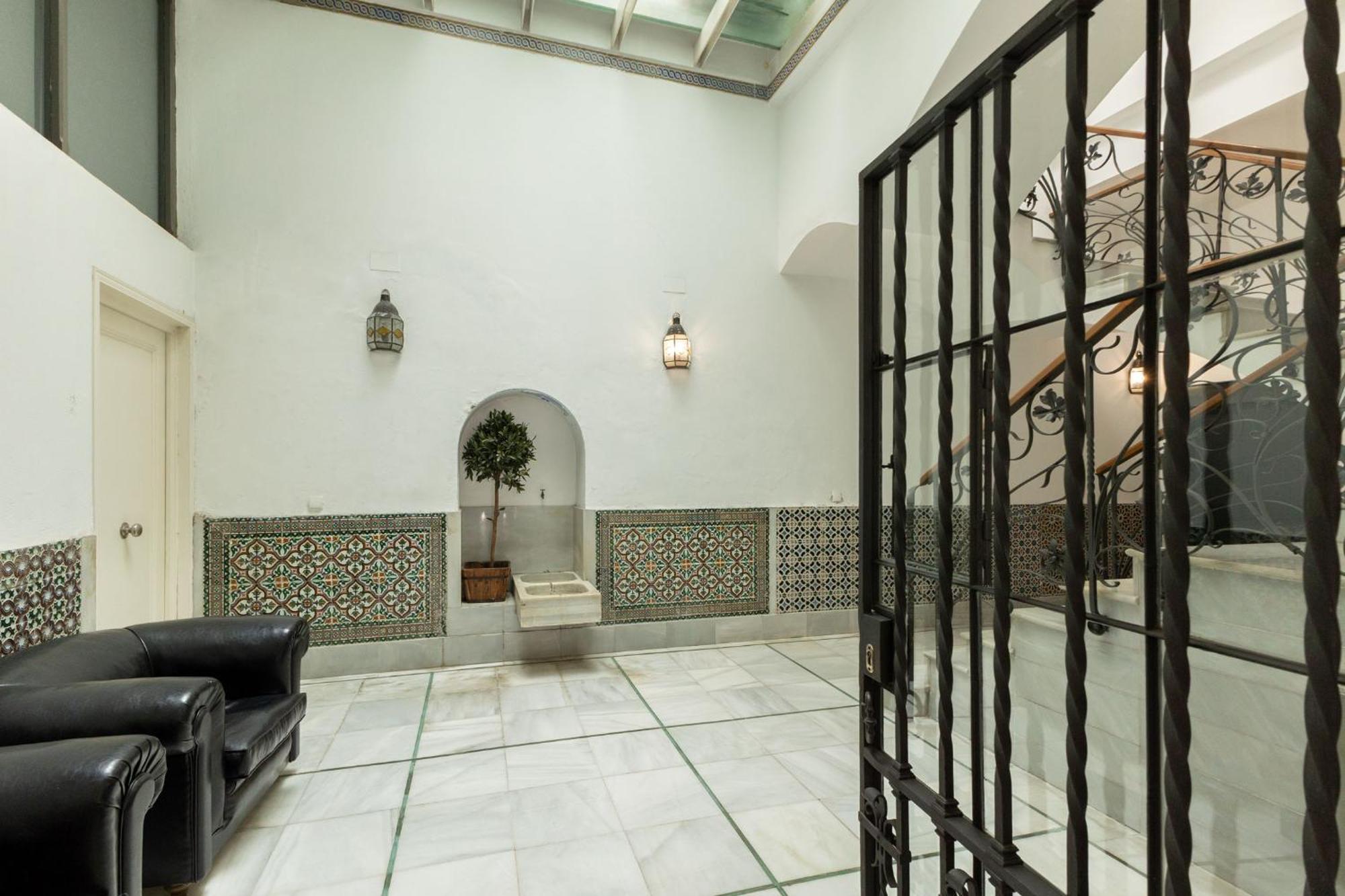 Charming 2 Bedroom Boutique Triplex Apartment With Private Terrace At Seville City Center By Ocityzen Exterior photo